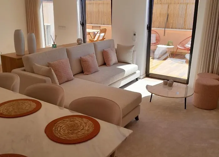 Beachfront Apartment *